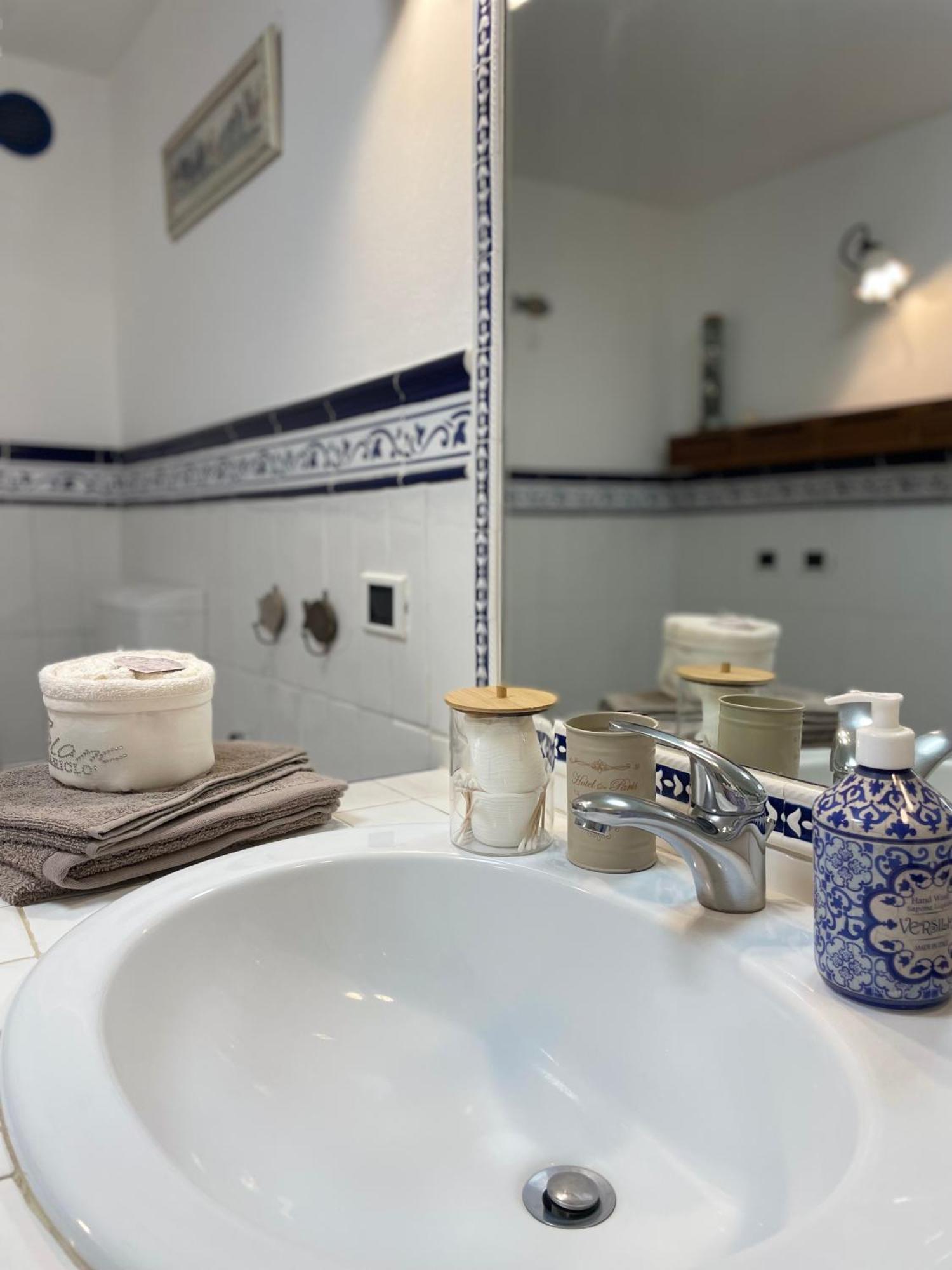 フェラーラCasa Matilde Piano Terra 100Mq Con Parking E Piscinaアパートメント エクステリア 写真