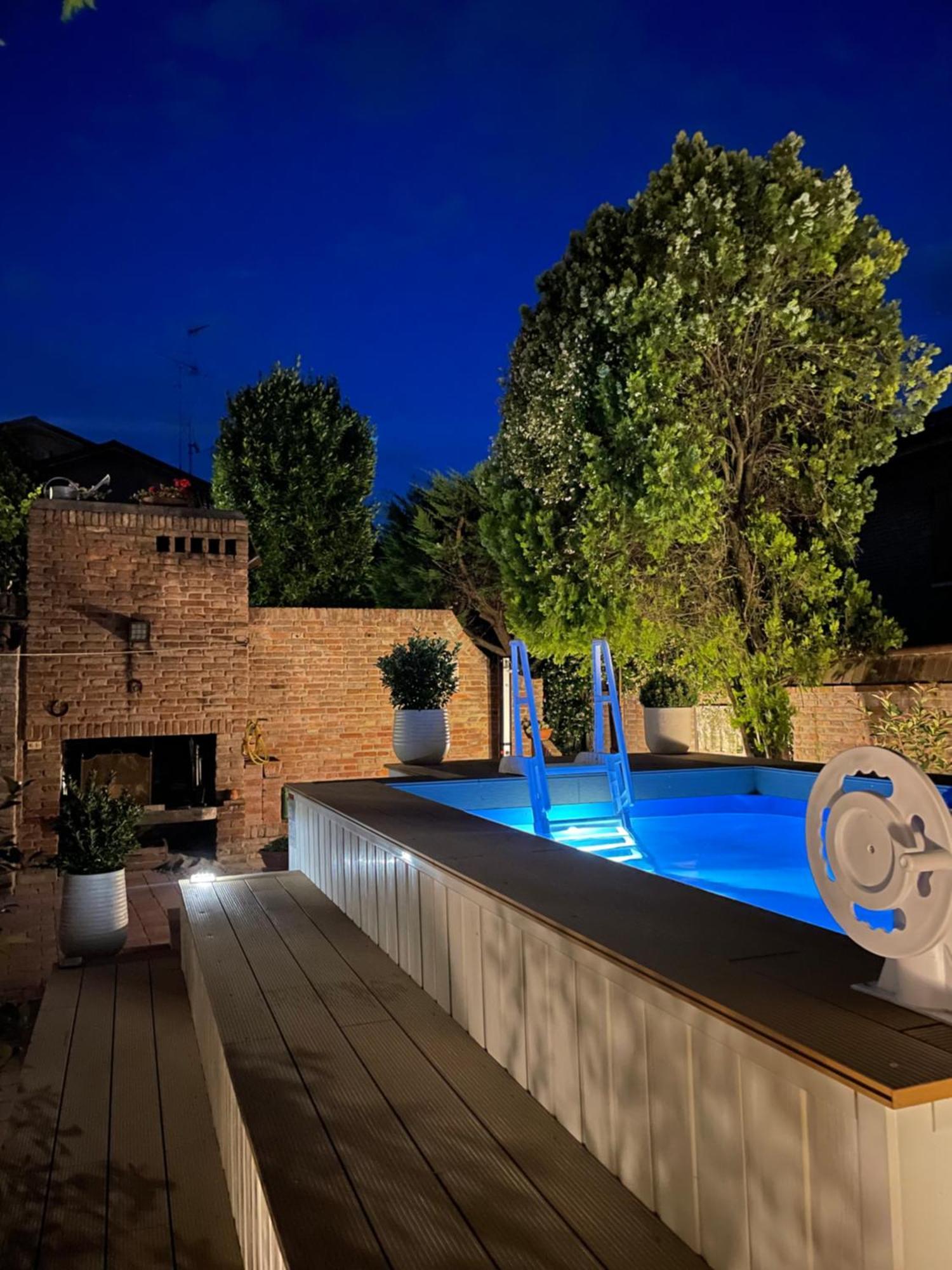フェラーラCasa Matilde Piano Terra 100Mq Con Parking E Piscinaアパートメント エクステリア 写真